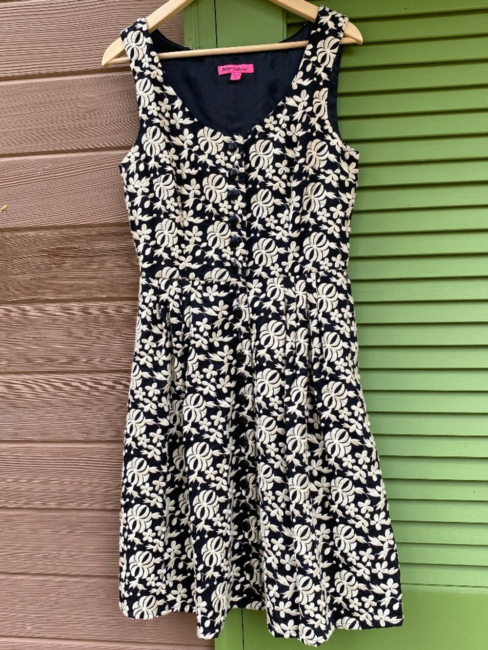 Betsey Johnson Heavily Embroidered Cotton Black & Creme Floral Dress - Size 10